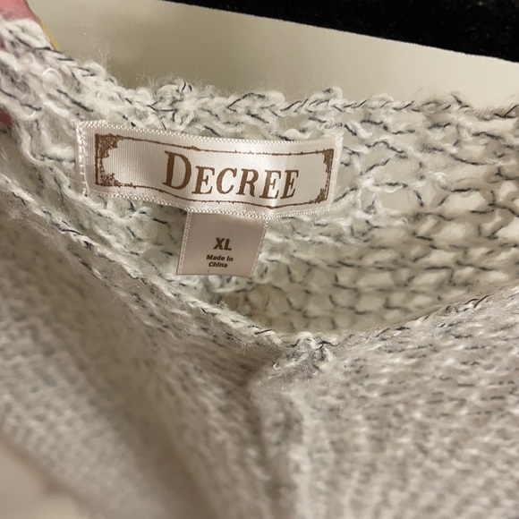 Decree Sweater Size XL Color Cream - Picture 3 of 5